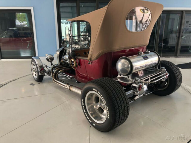 1914 Red Ford Model T