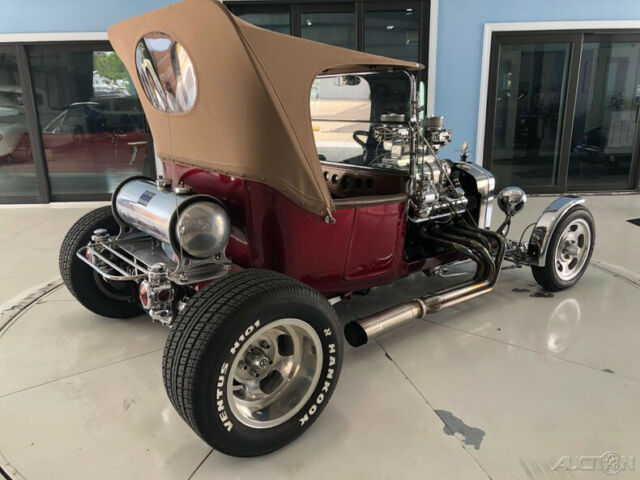 1914 Red Ford Model T