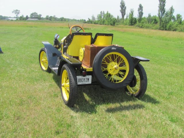 1915 Yellow Ford Speedster open two seater