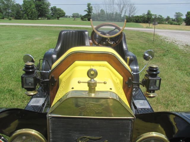 1915 Yellow Ford Speedster open two seater