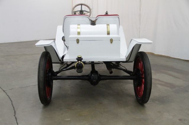 1915 White Ford Model T
