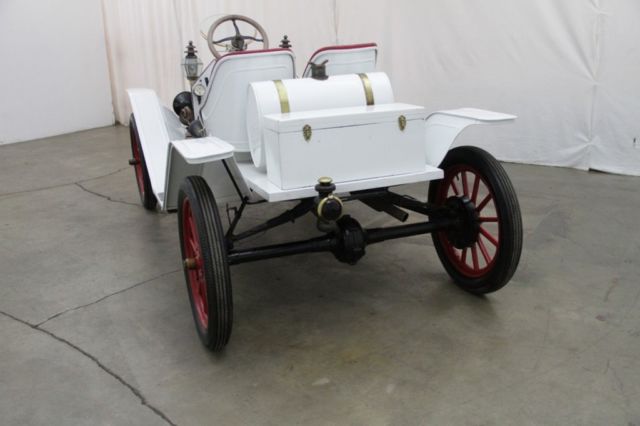 1915 White Ford Model T