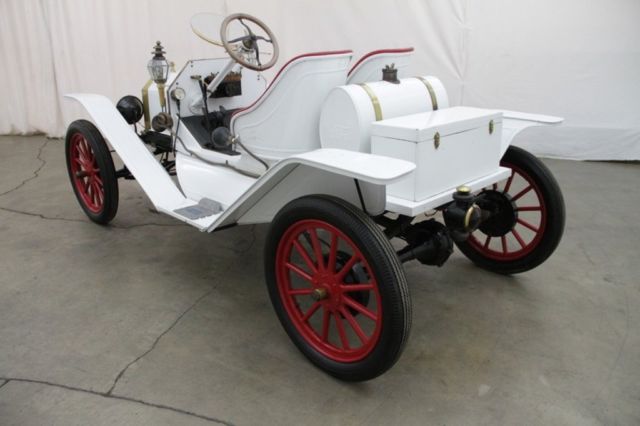 1915 White Ford Model T