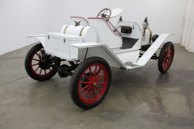 1915 White Ford Model T