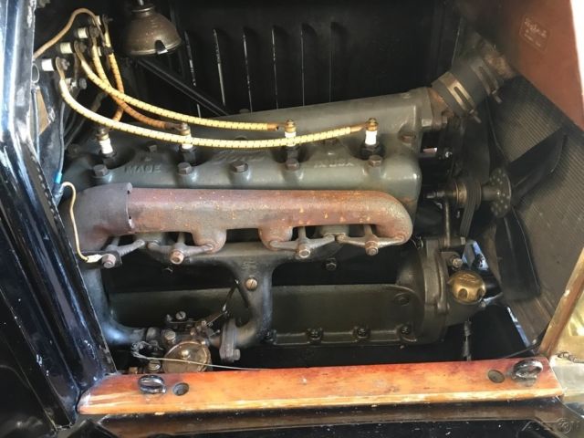 1915 Black Ford Model T Coupe