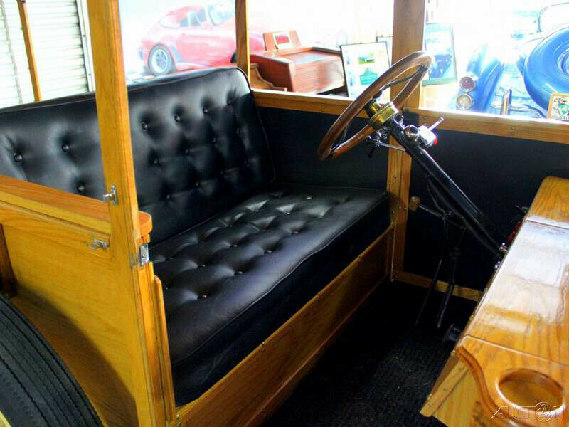 1915 Red Ford Model T