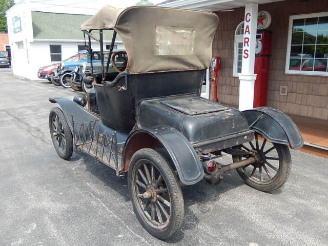1916 Black Ford Model T Convertible