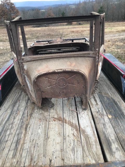 1919 Rust Dodge 2 door Old and rusty