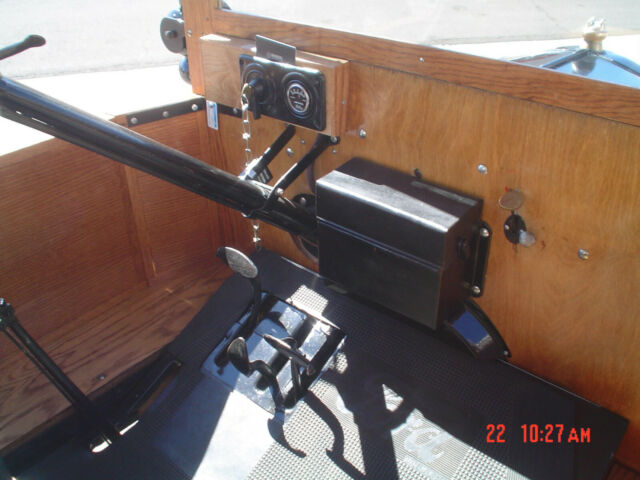 1919 Black Ford Model T Dept. Hack