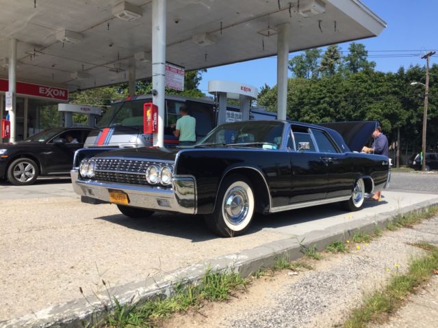 1962 Black Ford Lincoln Continental Sedan