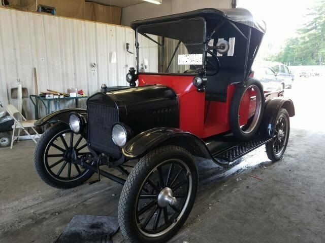 1920 Red Ford Model T Pickup (Truck)