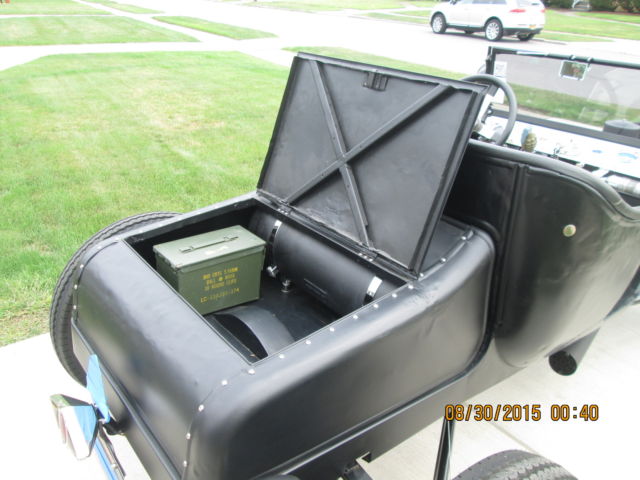 1921 semi flat black Ford Model T 1 door no top convertiable