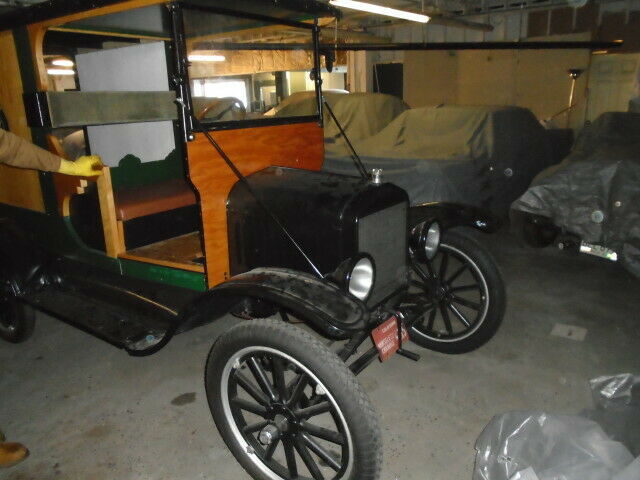 1921 Black/ Green / natural wood Ford Other Pickups Cab & Chassis