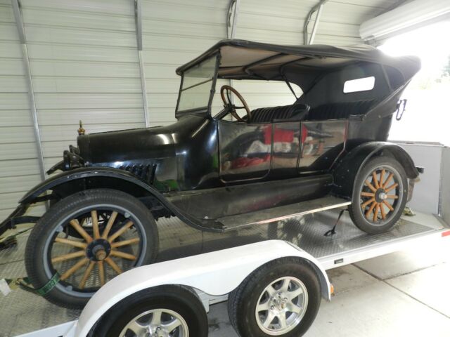 1922 Black Chevrolet 490 Touring Sedan Convertible