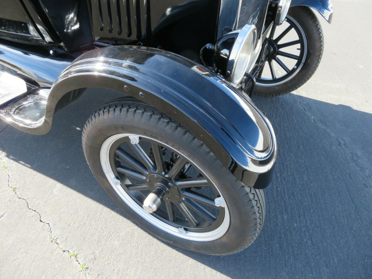 1922 Black Ford Model T Coupe