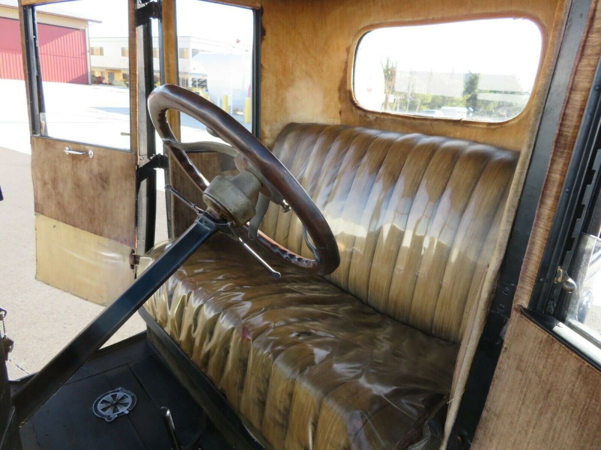 1922 Black Ford Model T Coupe