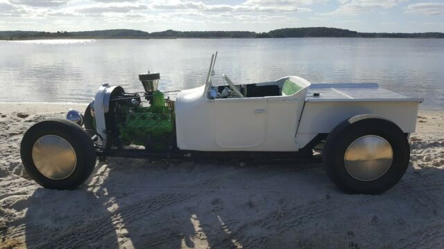 1922 White Ford rroadster roadster