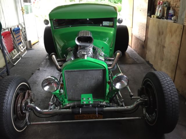 1923 Green Ford Custom coupe Convertible