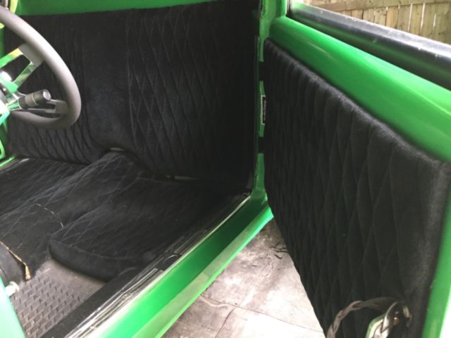 1923 Green Ford Custom coupe Convertible