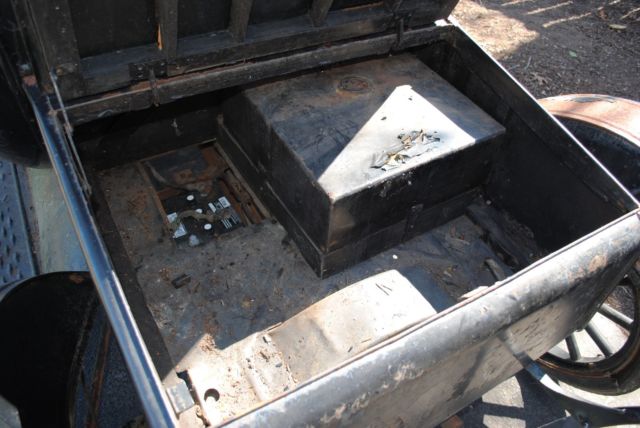 1923 Black Ford Model T Coupe