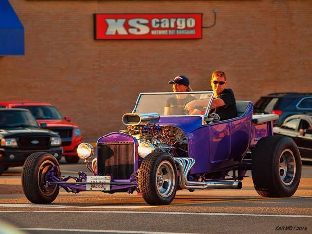 1923 Purple Ford Model T Roadster