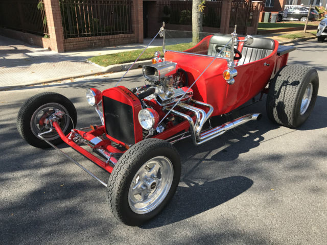 1923 Red Ford Model T Cab & Chassis