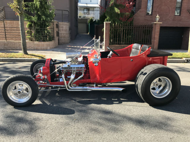 1923 Red Ford Model T Cab & Chassis