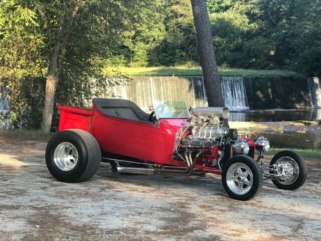 1923 Red Ford Model T Convertible
