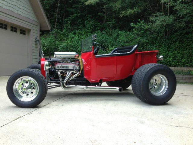 1923 Red Ford Model T