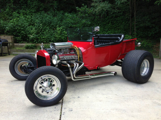1923 Red Ford Model T