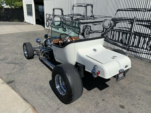 1923 White Ford T-Bucket Convertible
