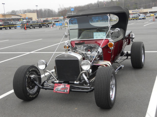 1923 candy apple red Ford Model T Convertible