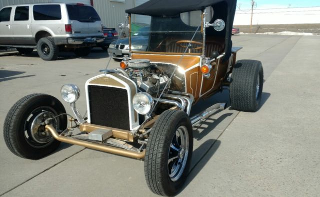 1923 Gold Ford Model T Convertible