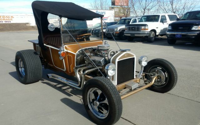 1923 Gold Ford Model T Convertible