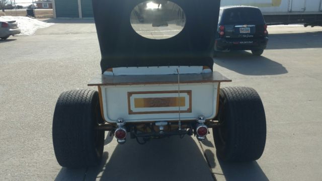 1923 Gold Ford Model T Convertible