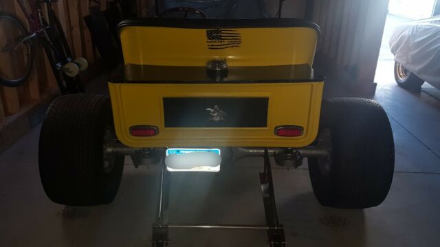 1923 Yellow Ford T-Bucket - Hot Rod - Roadster Convertible