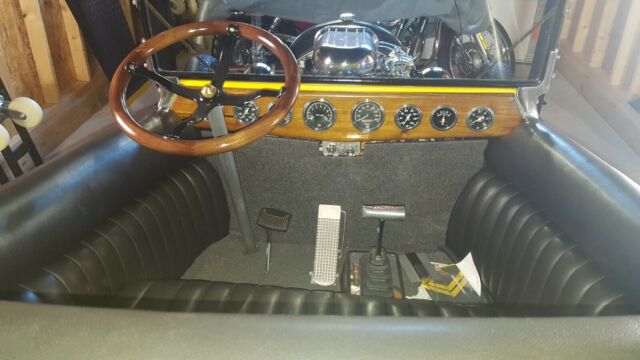 1923 Yellow Ford T-Bucket - Hot Rod - Roadster Convertible