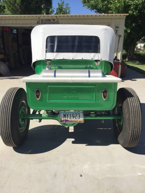 1923 Green w/ flakes Ford Model T Roadster