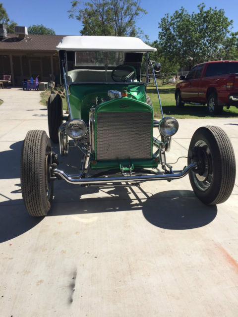1923 Green w/ flakes Ford Model T Roadster