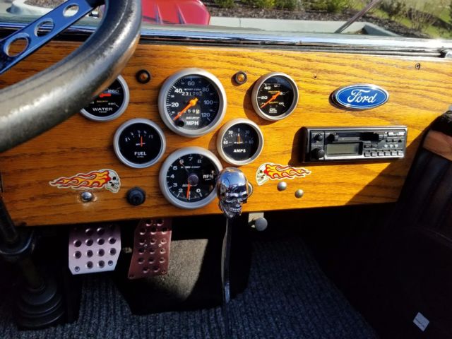 1923 Black Ford Model T Bucket