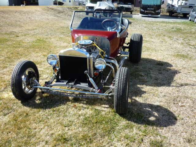 1923 Burgundy Ford Model T Convertible