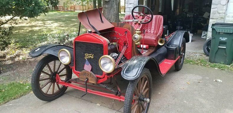 1923 Red Ford Model T