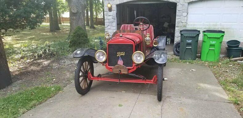 1923 Red Ford Model T
