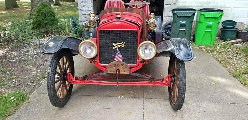 1923 Red Ford Model T