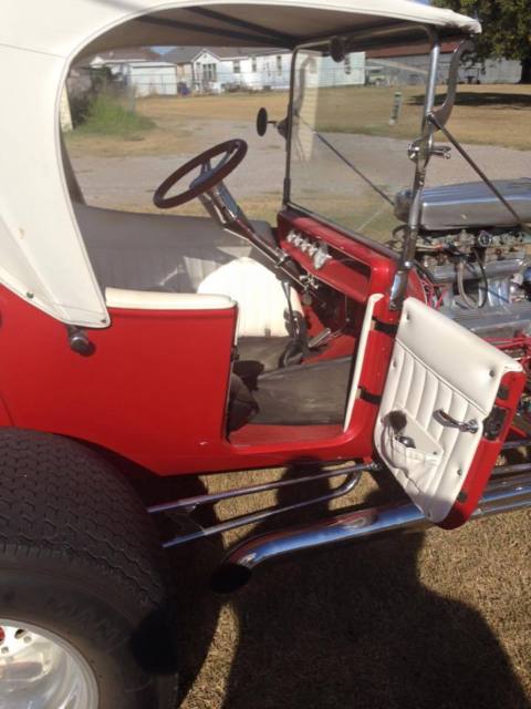 1923 Red Ford Model T Convertible