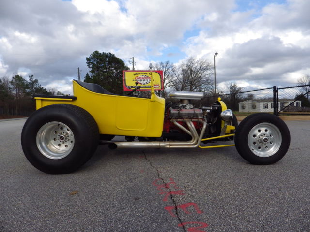 1923 Yellow Ford Model T