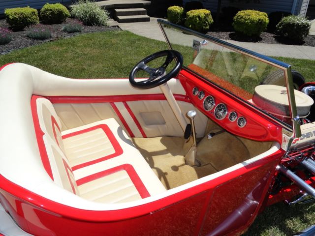 1923 red Ford Model T