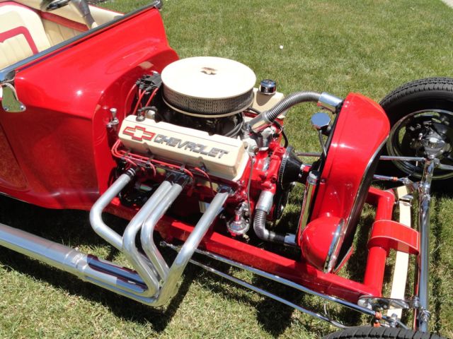 1923 red Ford Model T