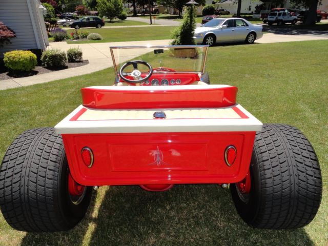 1923 red Ford Model T