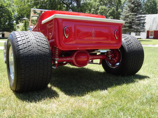 1923 red Ford Model T